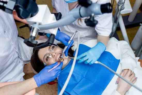 emergency dentist in Basildon