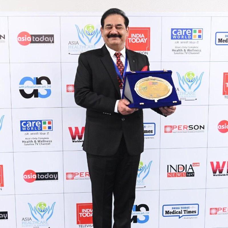 Dr Prof Anil Arora